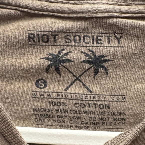 100% cotton 'Take A Hike' with boots embroidered T-Shirt - High Society - Picture 6 of 8